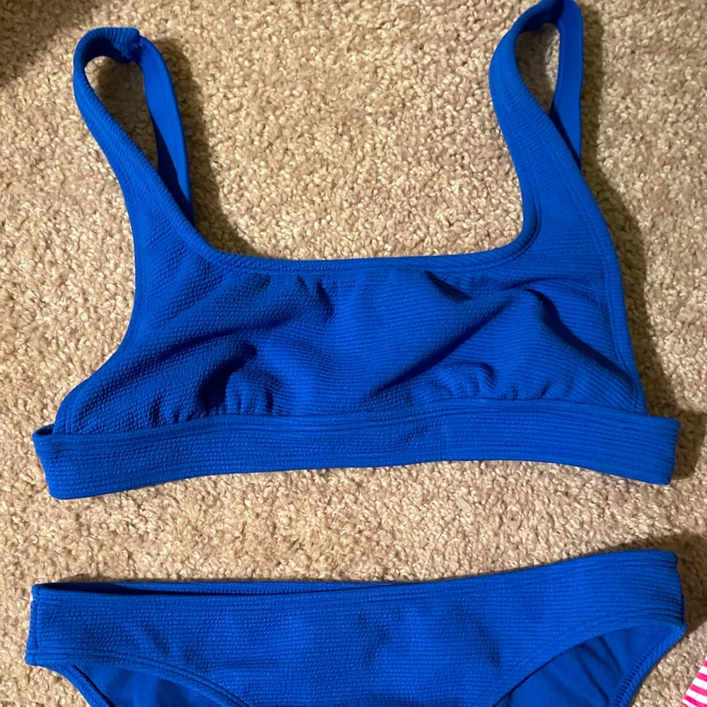 Bathing suit